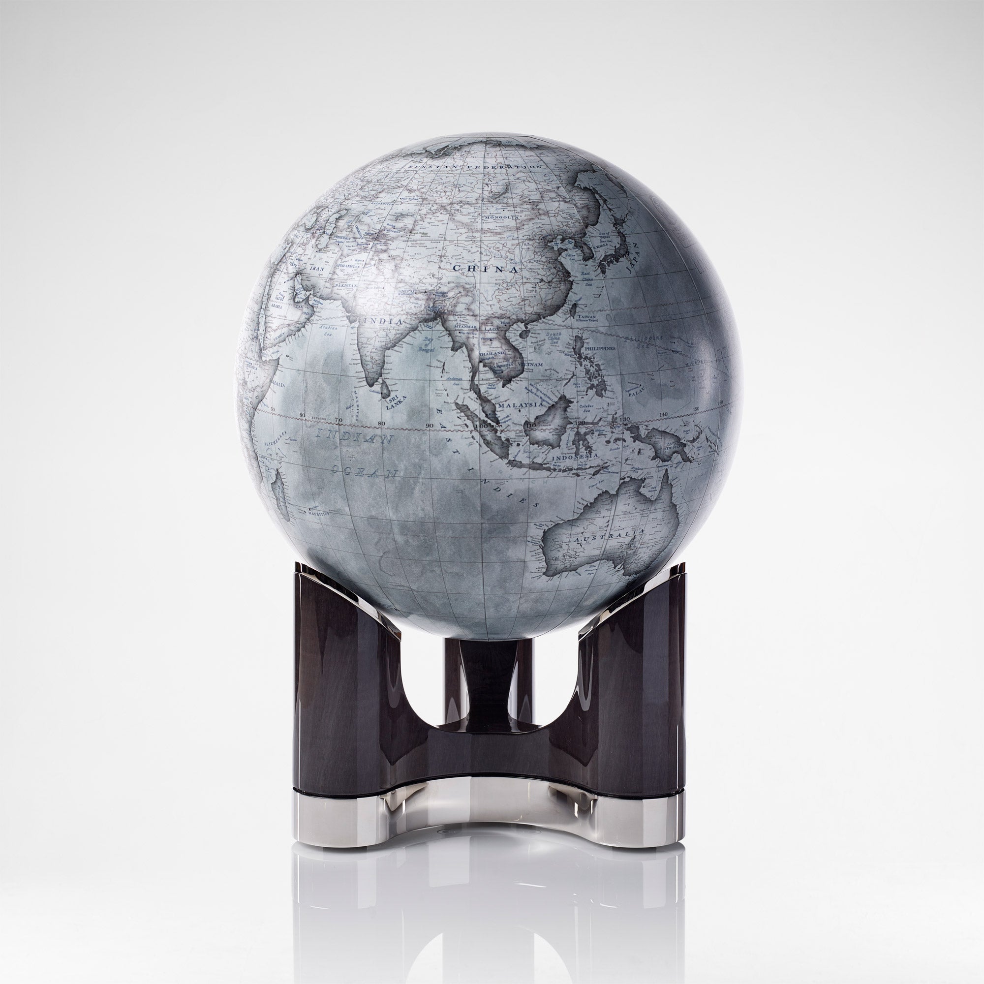 Table Top Tellus Globe | Luxury Home Accessories & Gifts | LINLEY