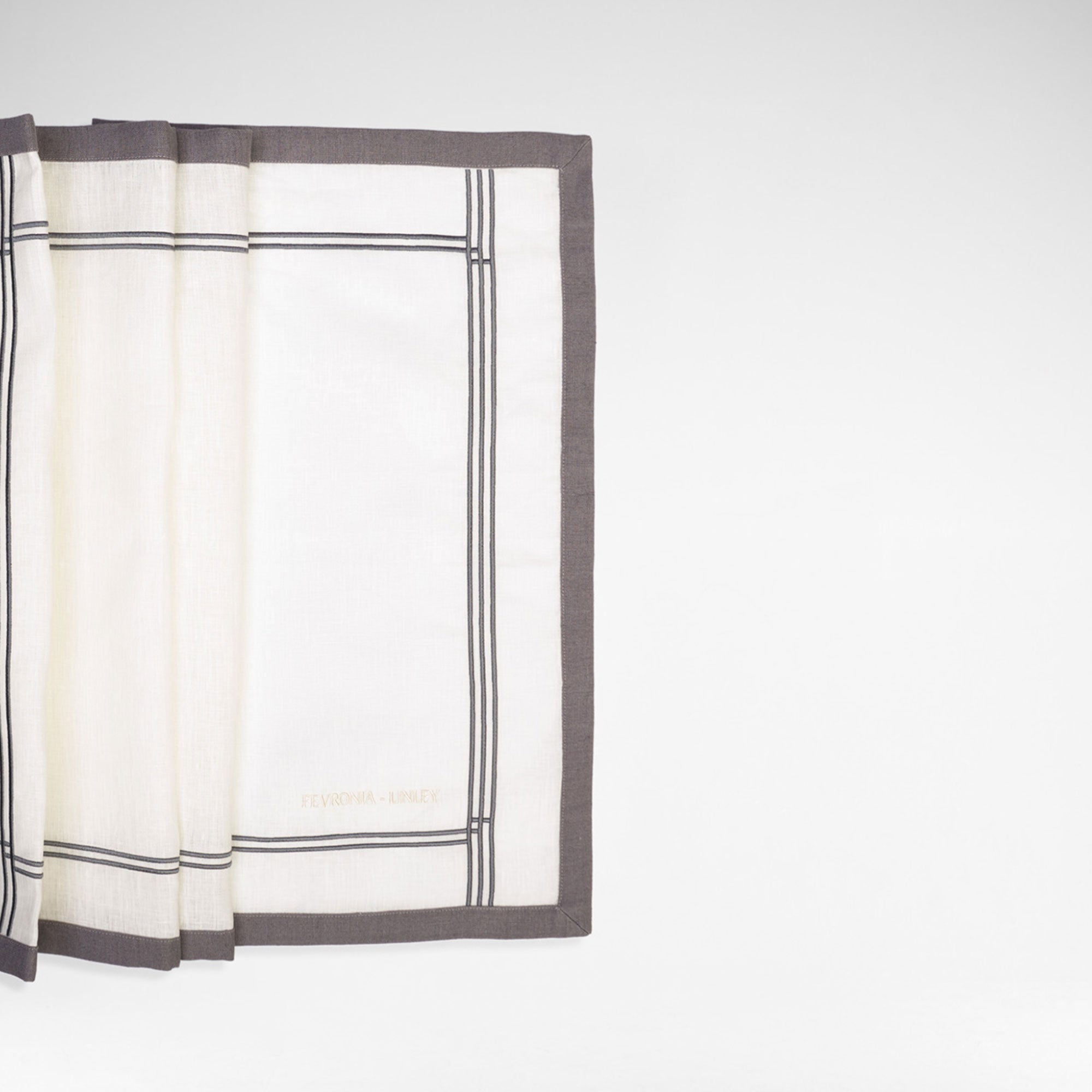 Deco Table Runner