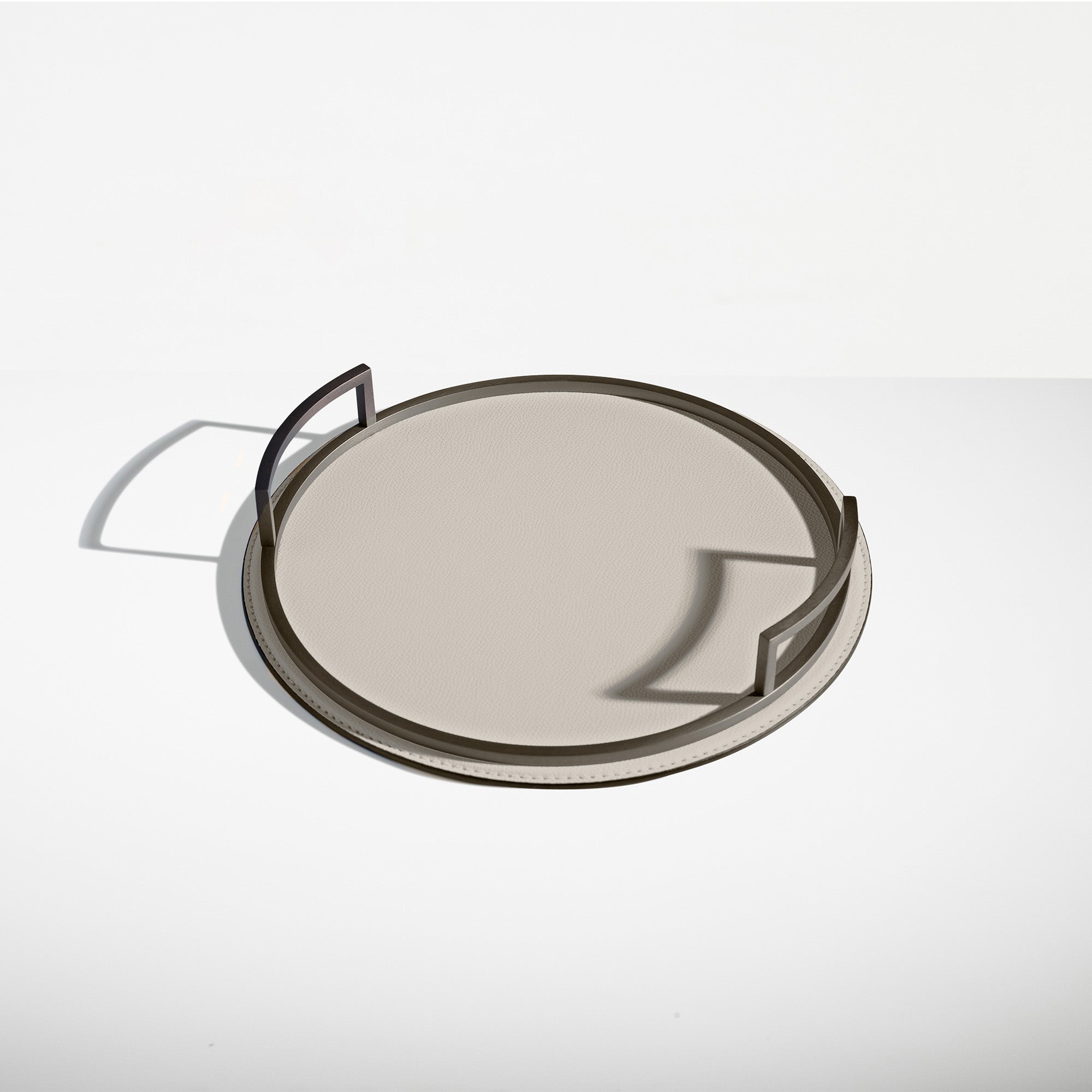 Evolution Round Tray