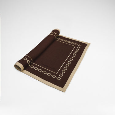 L-Chain Table Runner