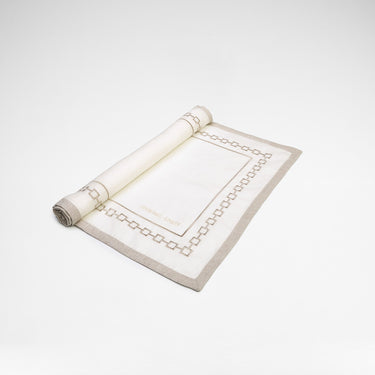 L-Chain Table Runner