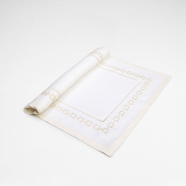 L-Chain Table Runner