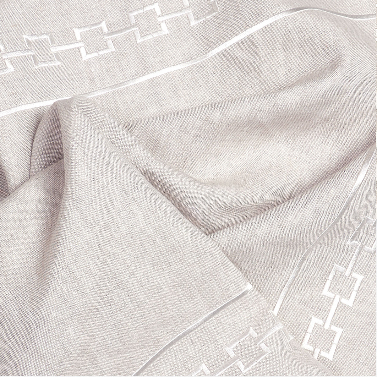 L-Chain Table Placemat - Set of 2