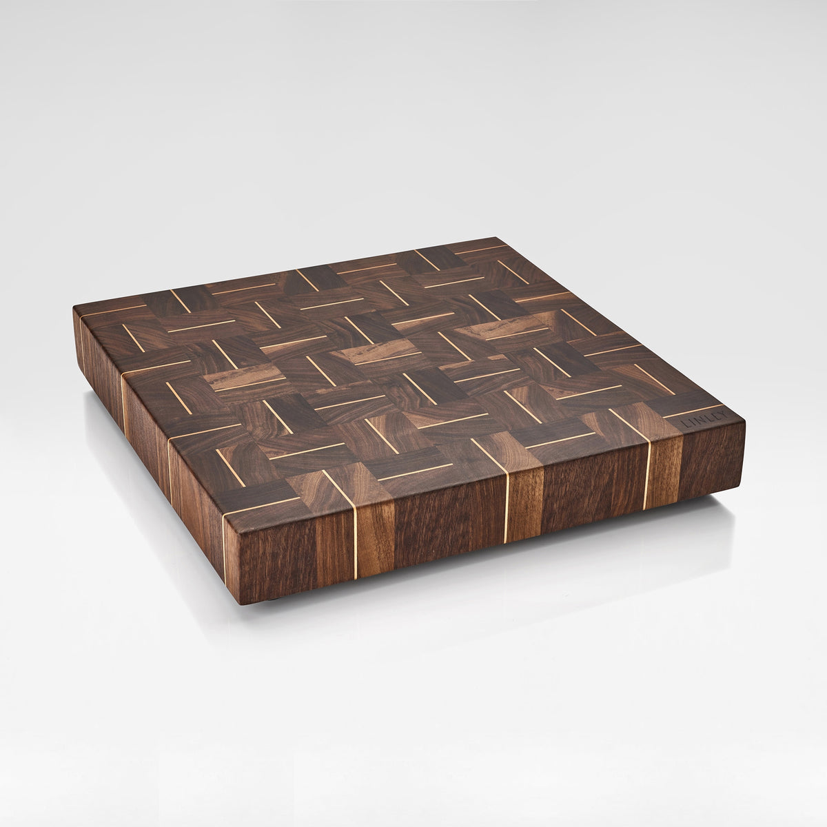 Zig Zag Chopping Board - Square | Luxury Home Accessories & Gifts | LINLEY