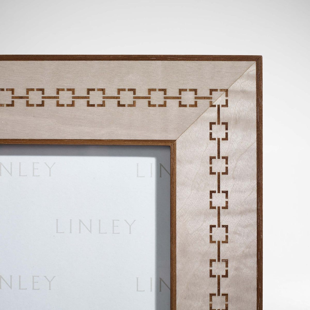 L-Chain Sycamore Frame | Luxury Home Accessories & Gifts | LINLEY