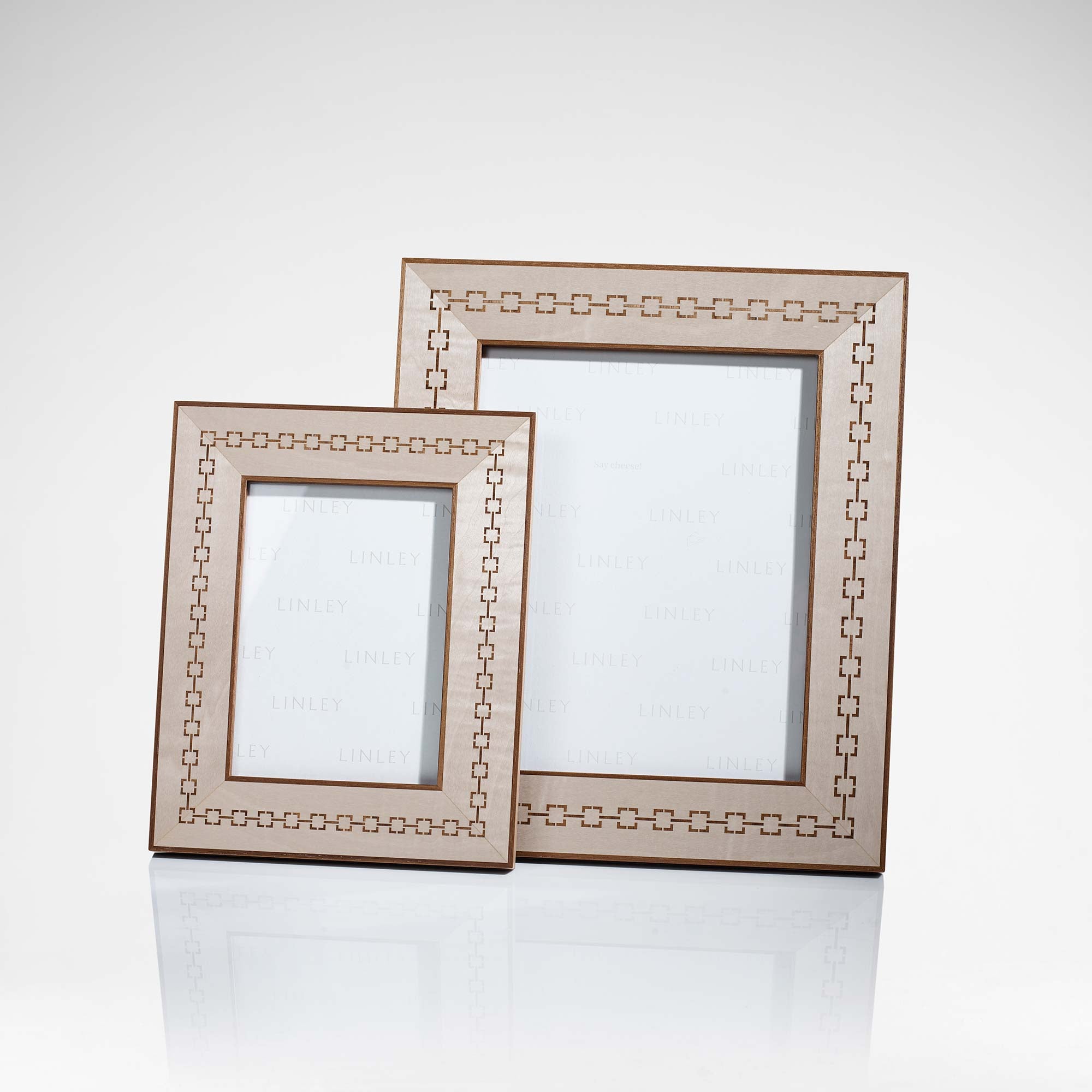L-Chain Sycamore Frame | Luxury Home Accessories & Gifts | LINLEY