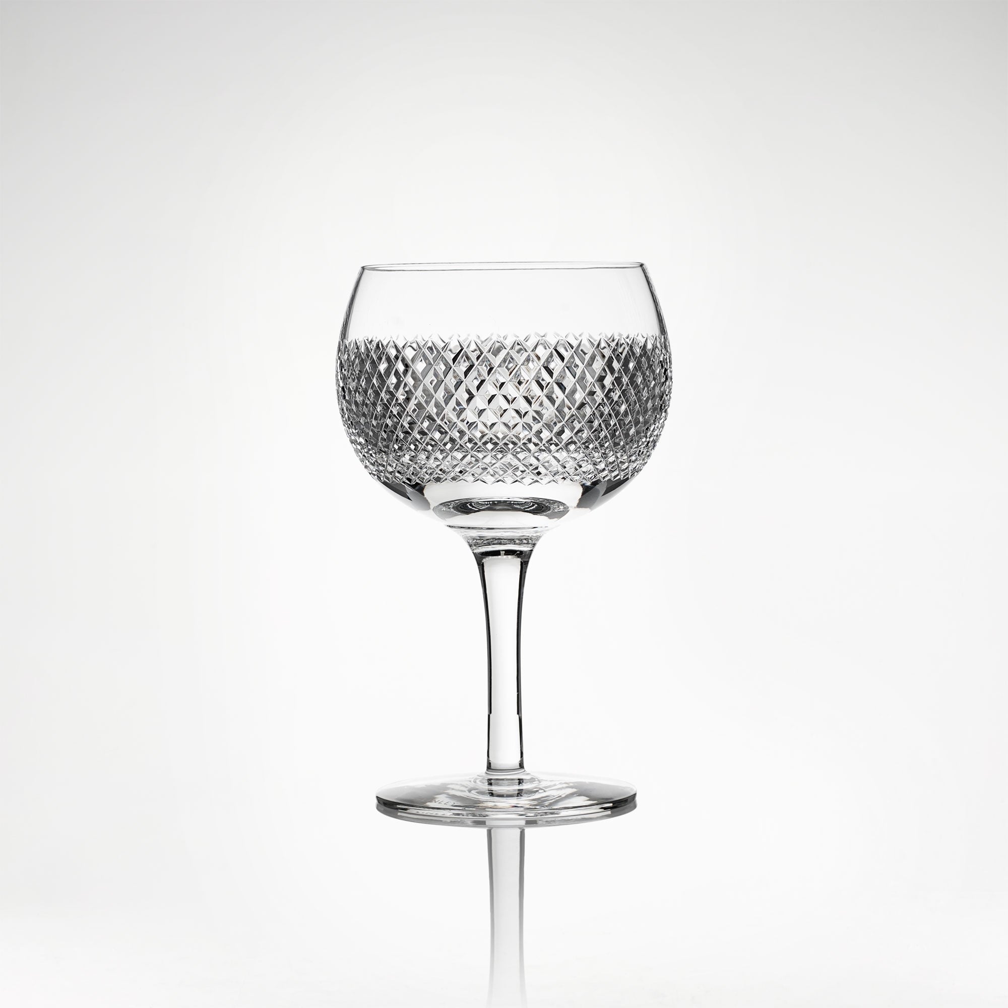 Thirlmere Gin Glass | Luxury Home Accessories & Gifts | LINLEY