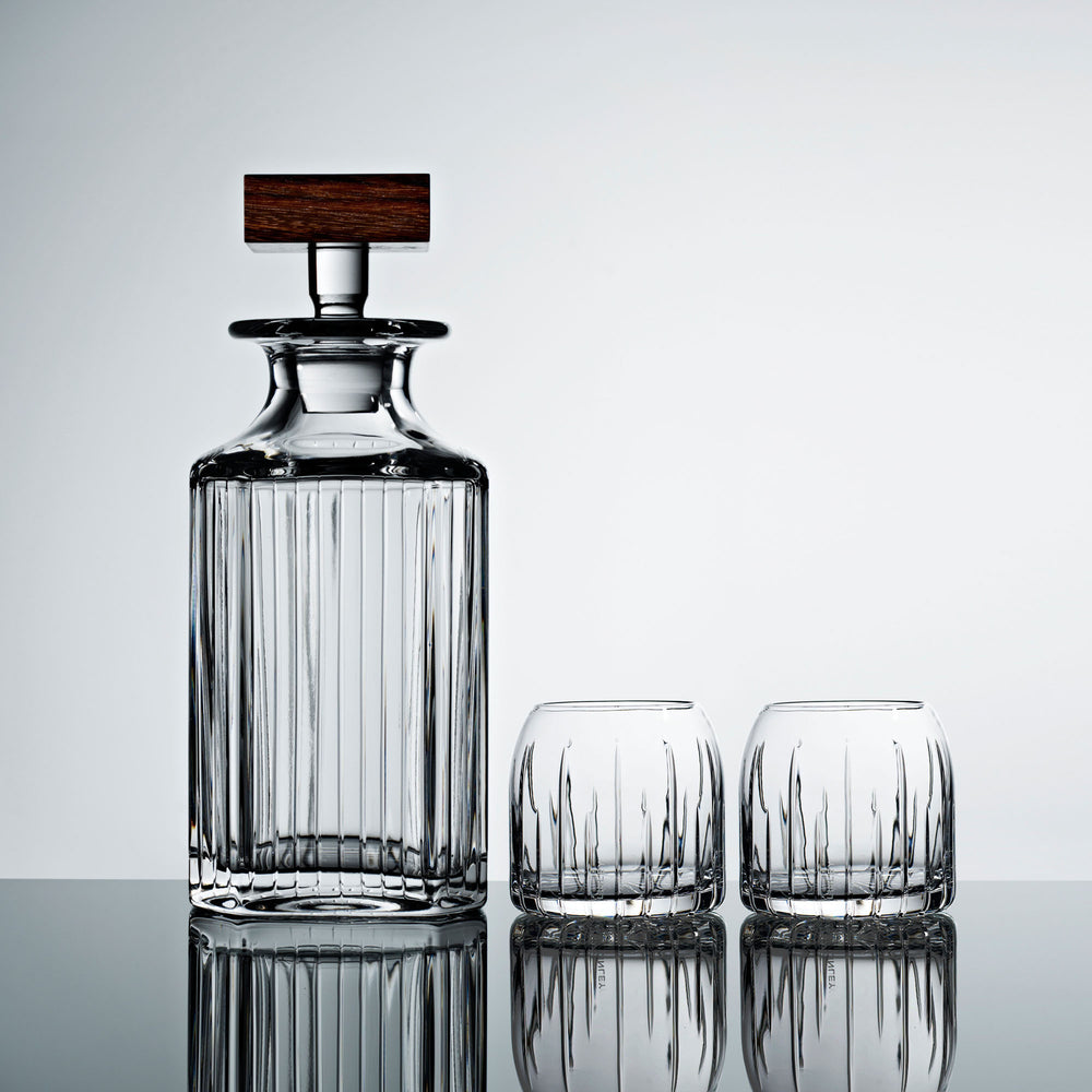 Trafalgar Square Decanter | Luxury Home Accessories & Gifts | LINLEY
