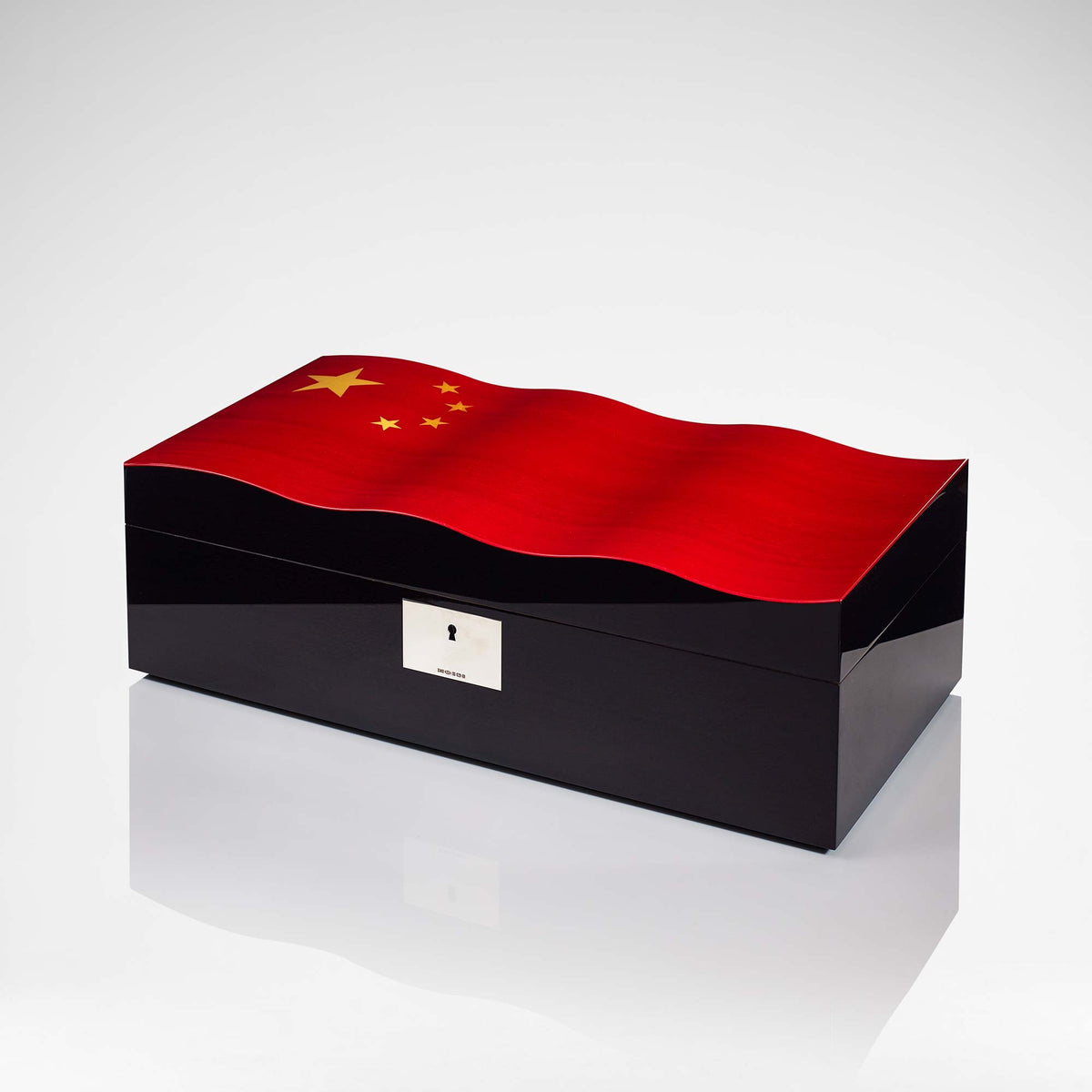 China Wavy Flag Jewellery Box | Luxury Home Accessories & Gifts | LINLEY